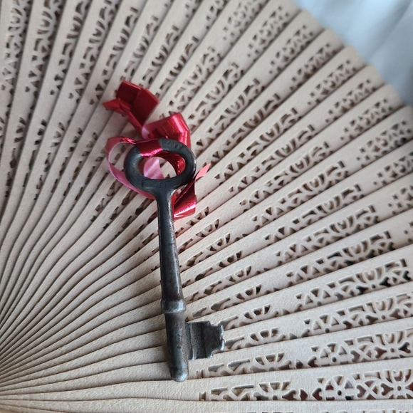 Vintage Key Skelton Key Santas Key - Picture 5 of 8